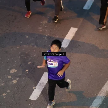 Runner Photo 8223272