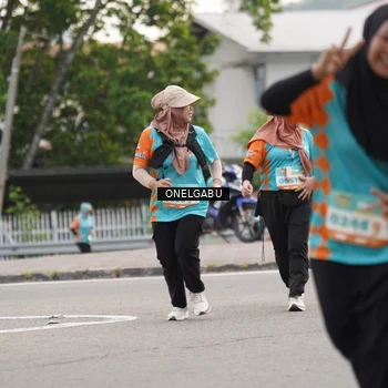 Runner Photo 8223315