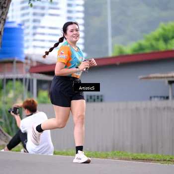 Runner Photo 8223345