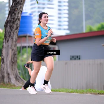 Runner Photo 8223359