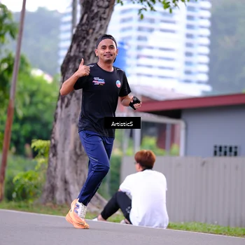 Runner Photo 8223426