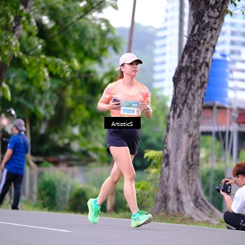 Runner Photo 8223876