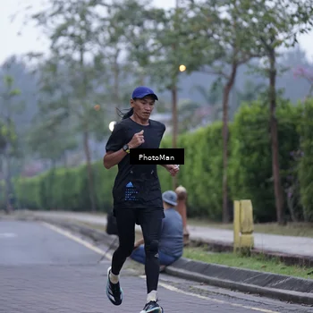 Runner Photo 8223960