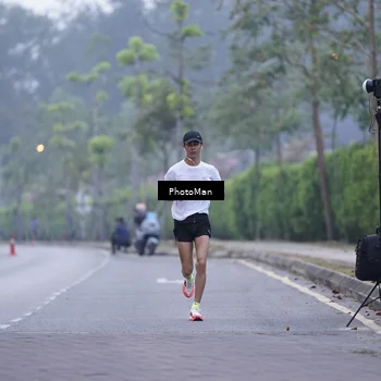 Runner Photo 8223982