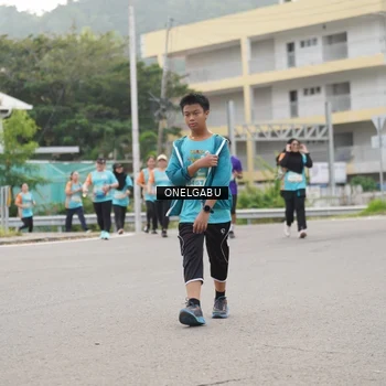 Runner Photo 8224024