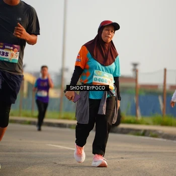 Runner Photo 8224308
