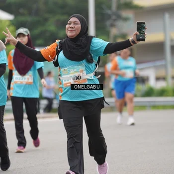 Runner Photo 8224336