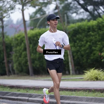 Runner Photo 8224342