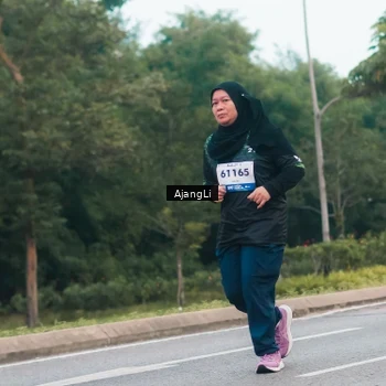 Runner Photo 8224395