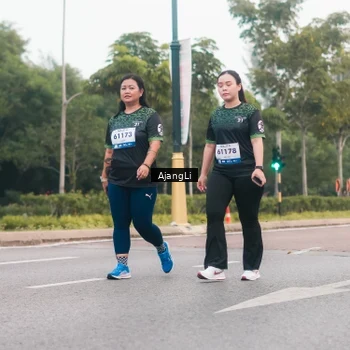 Runner Photo 8224408