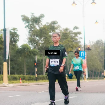 Runner Photo 8224436