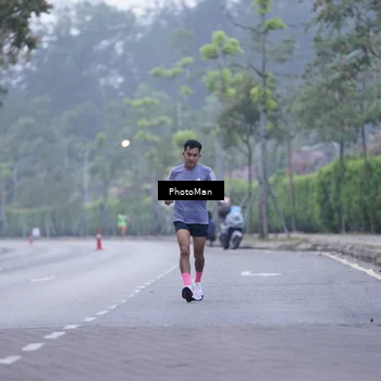 Runner Photo 8224473