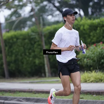 Runner Photo 8224542