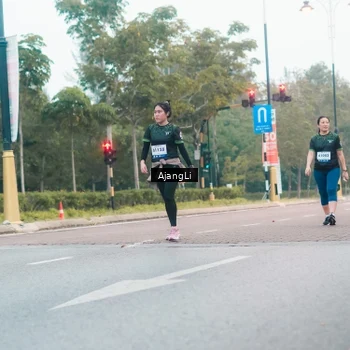 Runner Photo 8224579