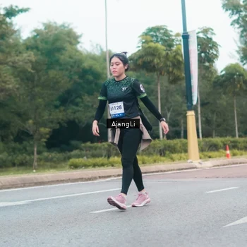 Runner Photo 8224602