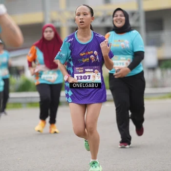 Runner Photo 8224810