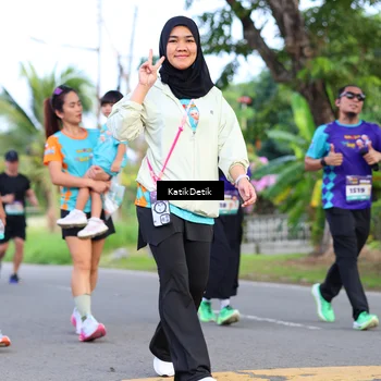 Runner Photo 8224863
