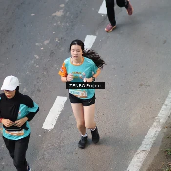 Runner Photo 8224892