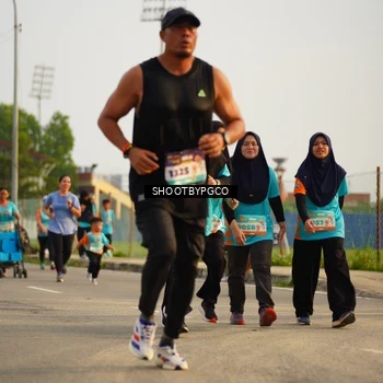 Runner Photo 8224911