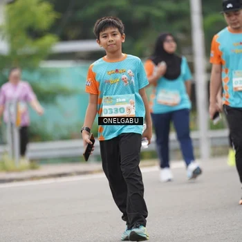 Runner Photo 8224915