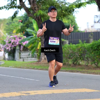 Runner Photo 8224923
