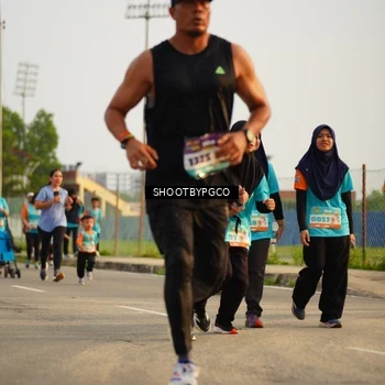 Runner Photo 8224954