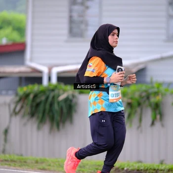Runner Photo 8225301
