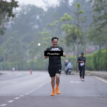 Runner Photo 8225312