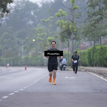 Runner Photo 8225394