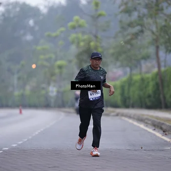 Runner Photo 8225548