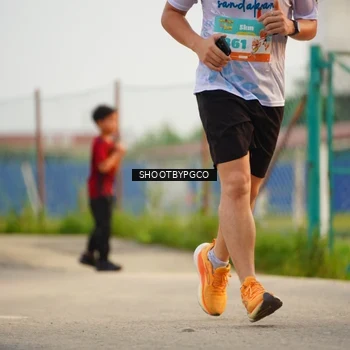 Runner Photo 8225733