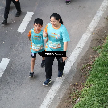 Runner Photo 8225819