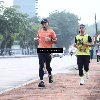 Runner Photo 8225910
