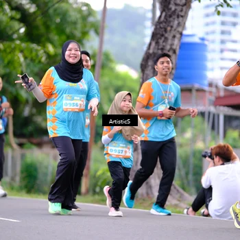 Runner Photo 8226100