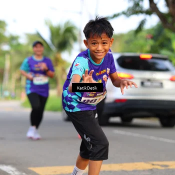 Runner Photo 8226334