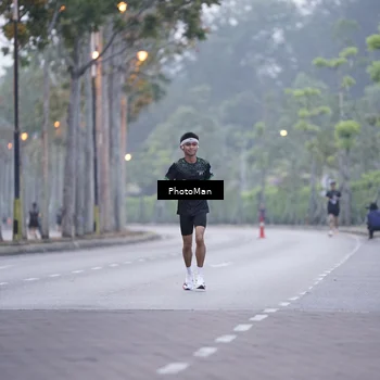 Runner Photo 8226400