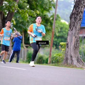Runner Photo 8226403