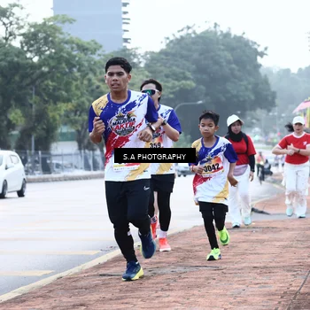 Runner Photo 8226431