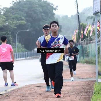 Runner Photo 8226555