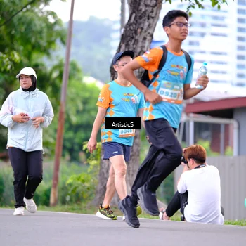 Runner Photo 8226699