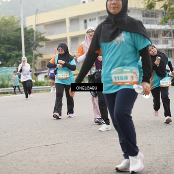 Runner Photo 8227032