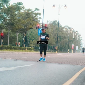 Runner Photo 8227041