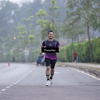 Runner Photo 8227047