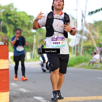 Runner Photo 8227215