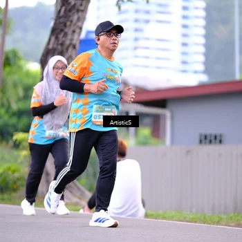 Runner Photo 8227340