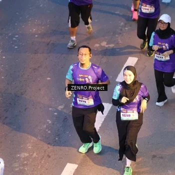 Runner Photo 8227348