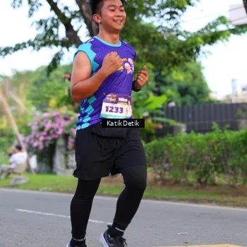 Runner Photo 8227360