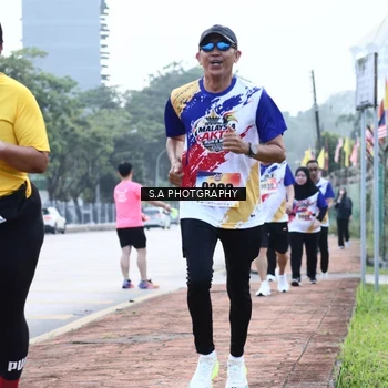 Runner Photo 8227412