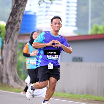 Runner Photo 8228008