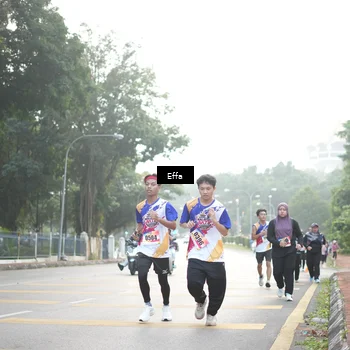 Runner Photo 8228032